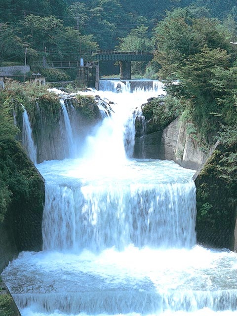 田原の滝の画像 1枚目