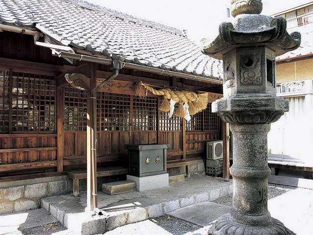 高屋稲荷神社の井戸