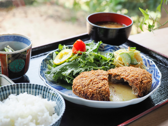 ギャラリー喫茶 桃歌の画像 1枚目