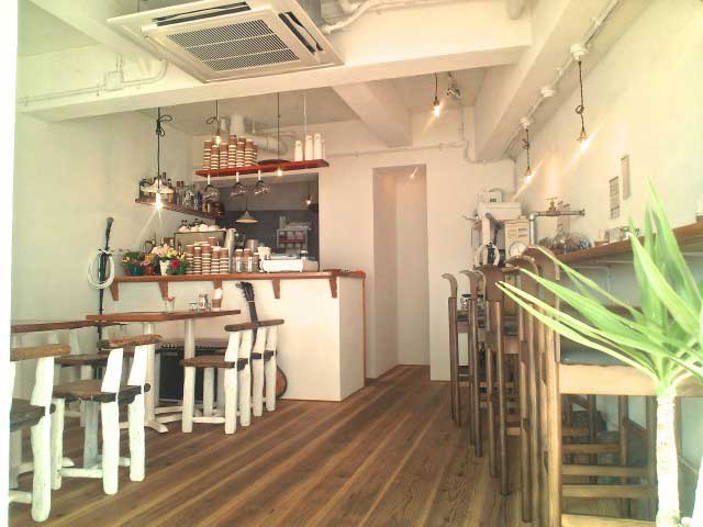 Cafe&Bar 銀山ベース