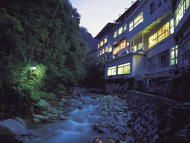 鈍川温泉ホテル(日帰り入浴)