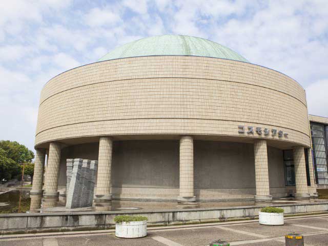 松山市総合コミュニティセンター「こども館コスモシアター」