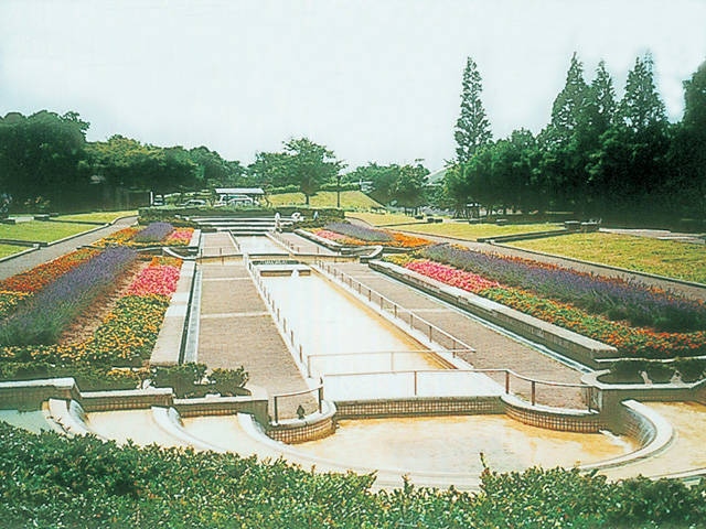荒子川公園ガーデンプラザの画像 1枚目