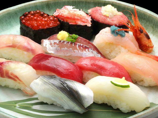 廻る すし道楽 塩沢本店の画像 1枚目