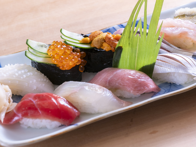 銀八寿司の画像 1枚目