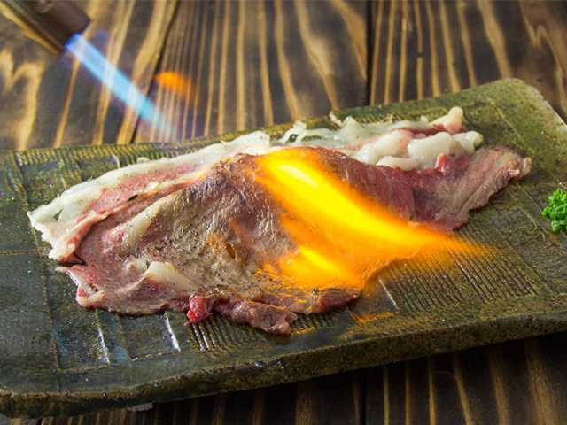 恵比寿横丁 肉寿司の画像 3枚目