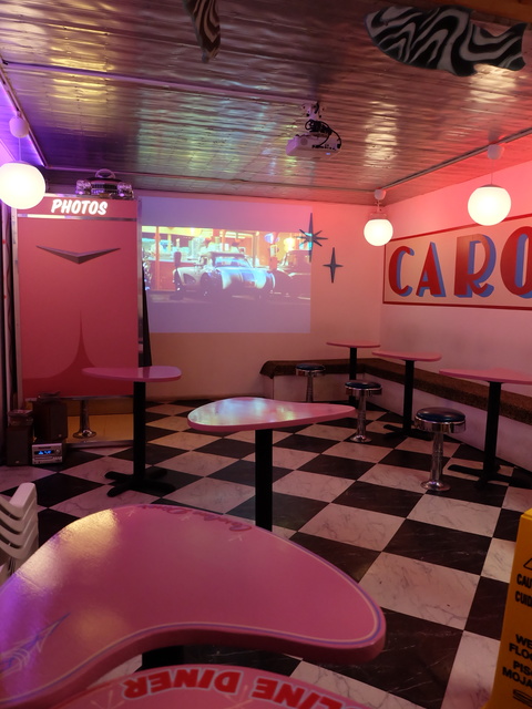 CAROLINE DINERの画像 3枚目