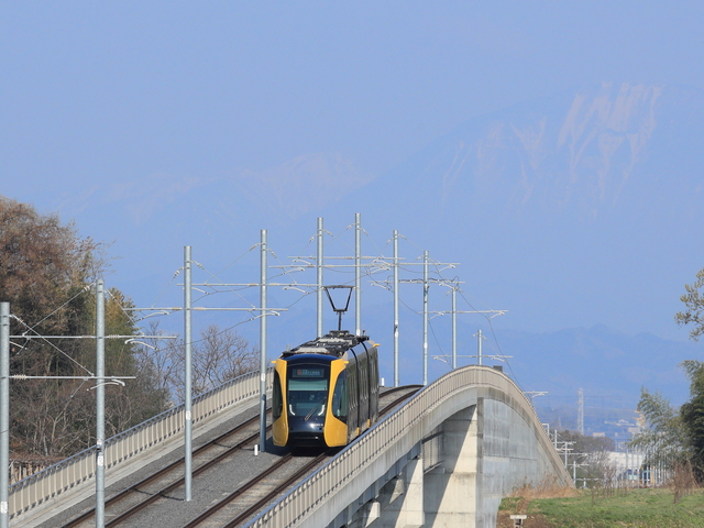 ライトラインの画像 3枚目