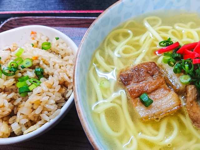 食堂 満八