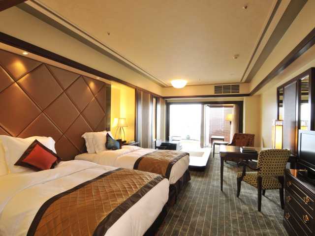 Okinawa Spa Resort EXES