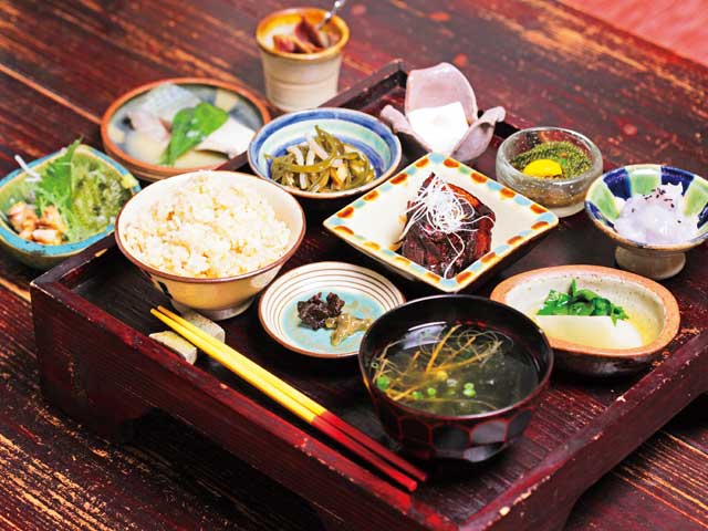 島やさい食堂 てぃーあんだ