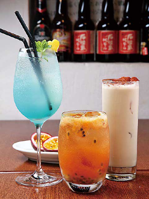 Bar 沖縄BASE
