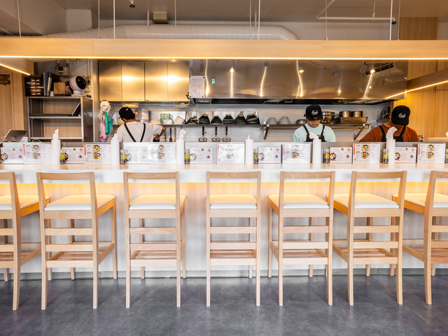 貝出汁 沖縄そば キセキ.北谷店の画像 2枚目