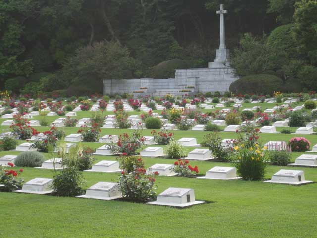 英連邦横浜戦死者墓地
