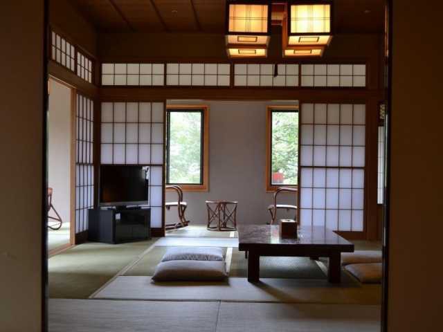 絶景日帰り温泉 龍宮殿本館