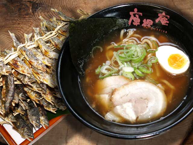 永平寺九頭龍らー麺 庫裡庵の画像 2枚目