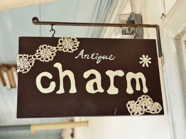 charm*