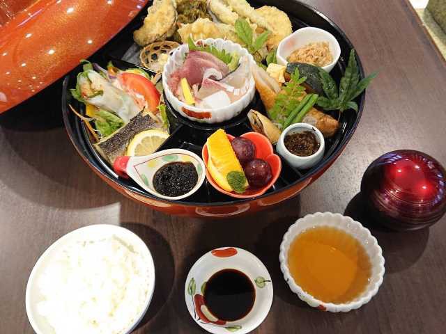 いけす割烹 心誠の画像 1枚目