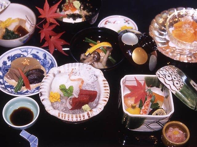 くろよんロイヤルホテル