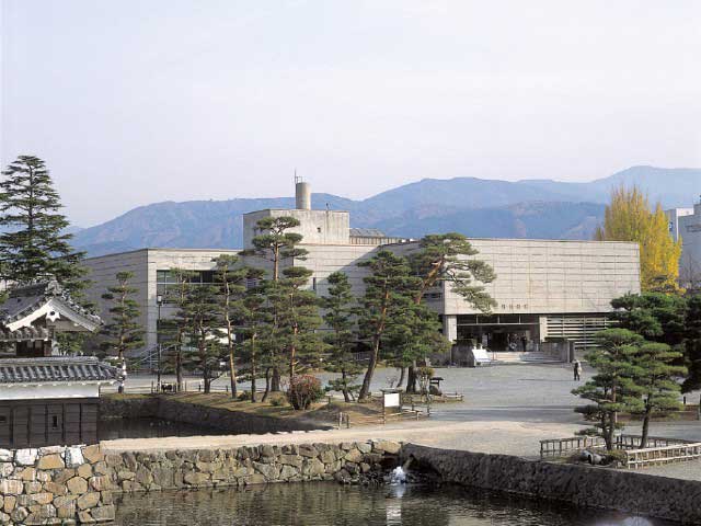 松本市立博物館