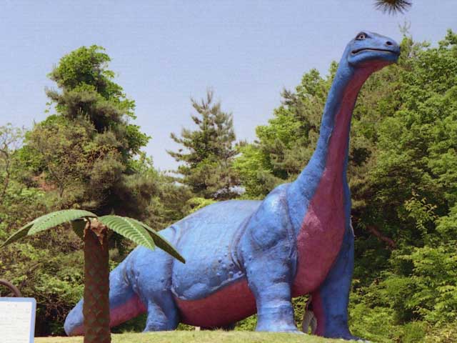 茶臼山自然植物園・恐竜公園