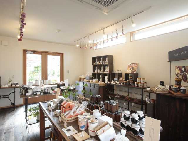 NAGAKURAYA
