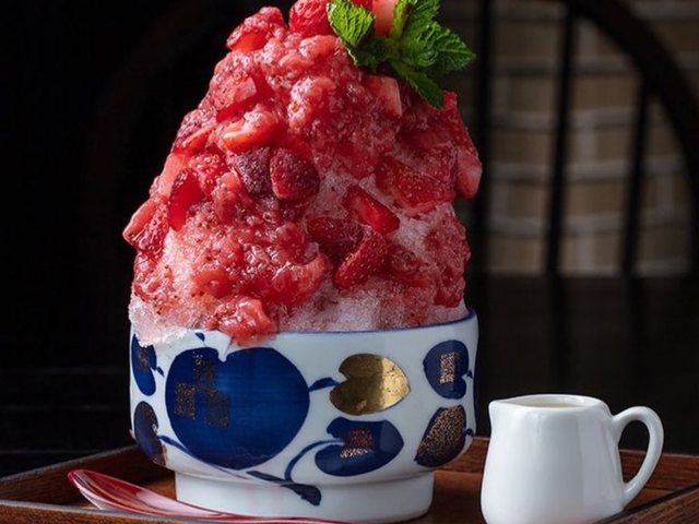 松本ホテル花月 喫茶室 八十六温館の画像 2枚目