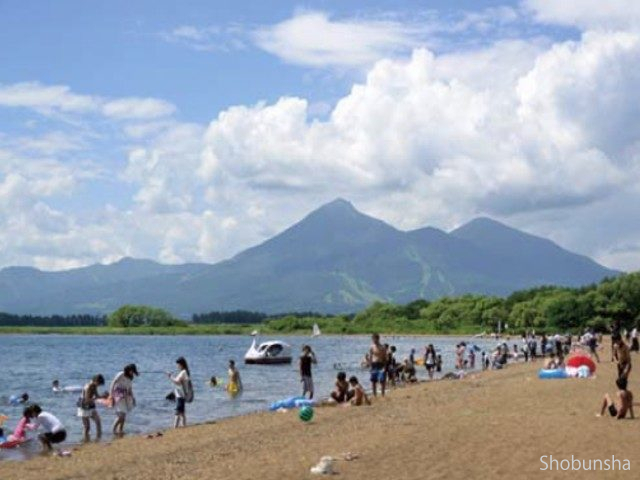 湖水がきれい 志田浜湖水浴場(福島県)
