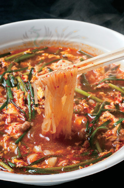 【宮崎の名物グルメ×辛麺】25倍のスーパー激辛にチャレンジ!「辛麺屋 桝元宮崎中央通店」