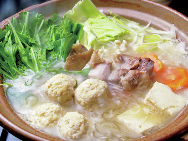 福岡で 水炊き を食べたい 地鶏のうまみを味わい尽くす まっぷるトラベルガイド