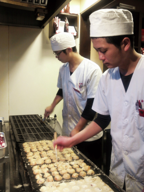 大阪といえばたこ焼き おすすめ店17軒をご紹介 まっぷるトラベルガイド