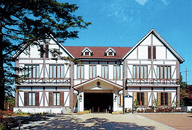 世界のガラスを鑑賞しよう「雲仙ビードロ美術館」