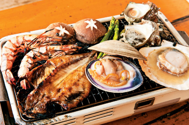 小田原漁港で海鮮を味わうならここ！鮮度抜群のお魚天国で食い倒れ！