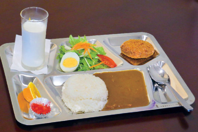 【下北半島×ドライブ 2日目⑧】カフェやみやげ店を併設した交流施設「北の防人大湊 安渡館・海望館」