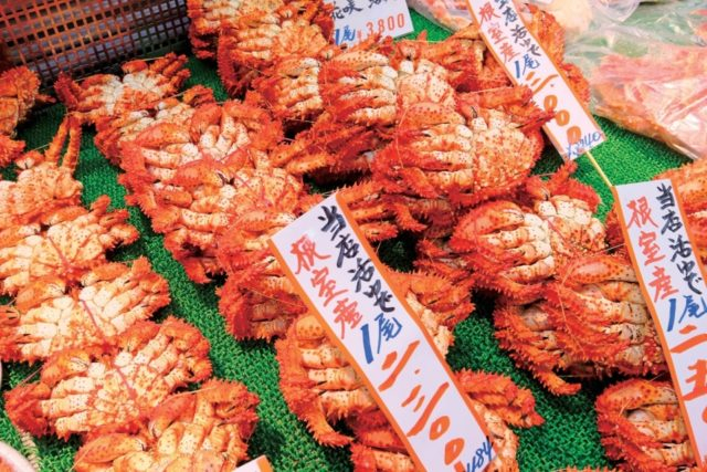 釧路必食グルメ 勝手丼 新鮮魚介を好きなだけ まっぷるトラベルガイド