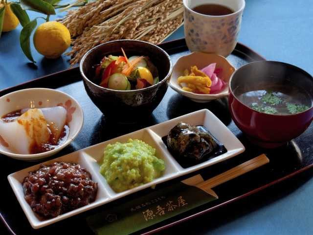 仙台郷土料理 ずんだ 緑鮮やかな枝豆餡スイーツ まっぷるトラベルガイド