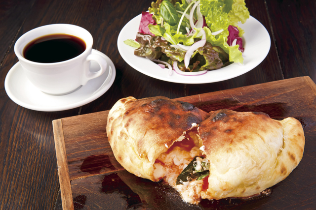 ベーカリー&レストラン沢村 旧軽井沢本店