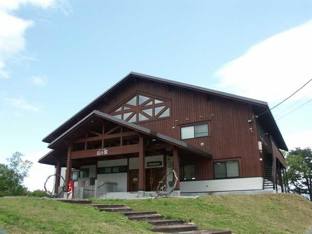 1 森林ヨガ(まだらお高原 山の家)