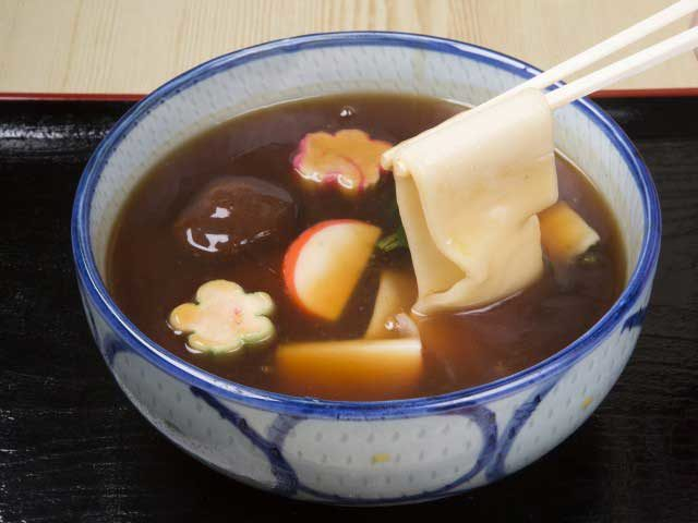 名古屋グルメ きしめん のどごしの良い伝統の平打ち麺 まっぷるトラベルガイド