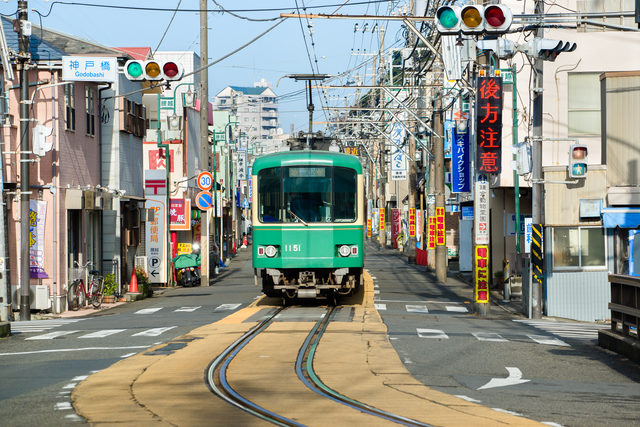 鎌倉観光 江ノ電でめぐる 海沿いを気ままに途中下車の旅 まっぷるトラベルガイド