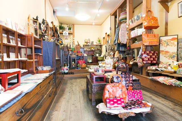 【宮島の人気お土産】三栗屋