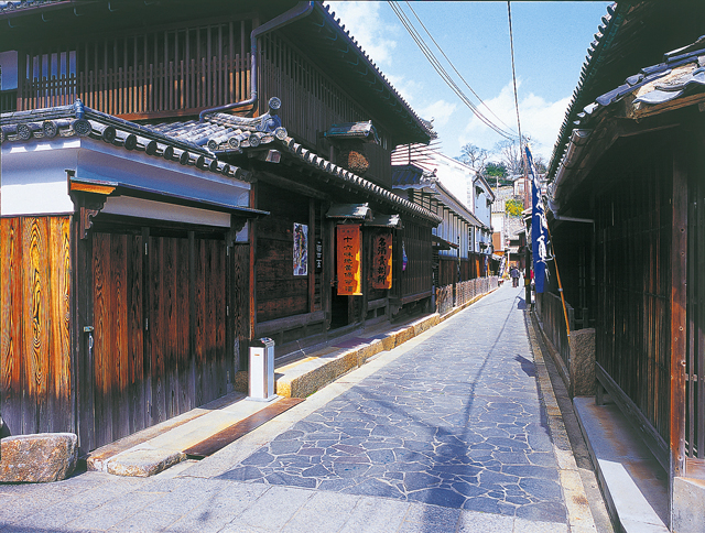 【鞆の浦×観光】保命酒の醸造施設や蔵が残る「太田家住宅」