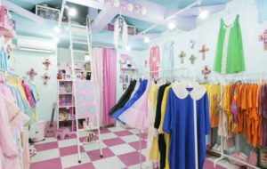 原宿 竹下通り 安くてかわいいオシャレ雑貨 服屋 定番スイーツ9選 まっぷるトラベルガイド