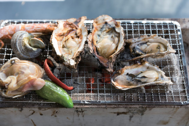 広島 王道グルメ カキのおすすめ店をチェック まっぷるトラベルガイド