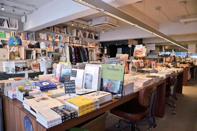 【奥渋谷×カフェ&ショップ】本好きの思いが詰まった暮らしに寄り添う書店「SPBS 本店」