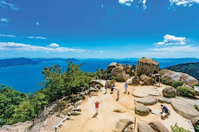 広島 宮島 弥山 ハイキング 世界遺産のパワースポットへ行こう まっぷるトラベルガイド