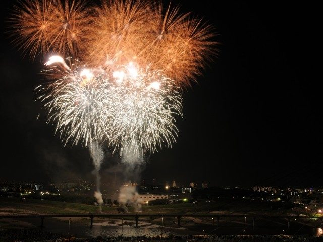 西日本 まだ間に合う 8月後半 9月頭開催の花火大会 18 観光旅行メディア まっぷるトラベルガイド