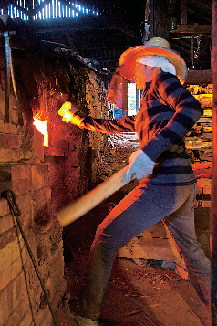 出雲伝統の焼物にふれる