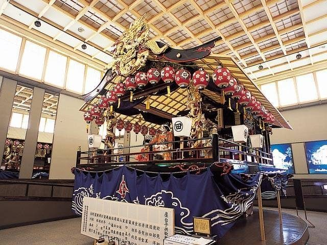 【福島・会津鉄道 お座トロ展望列車×立ち寄りスポット】800年の伝統の祭りを再現「会津田島祇園会館」