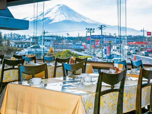 山梨 河口湖畔 おすすめリゾートランチ 抜群の景色でいただく まっぷるトラベルガイド